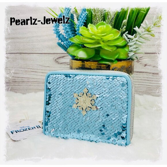 Loungefly Disney Frozen Elsa Reversible Blue Sequin Mini Zip Around Wallet NWT - Picture 1 of 3